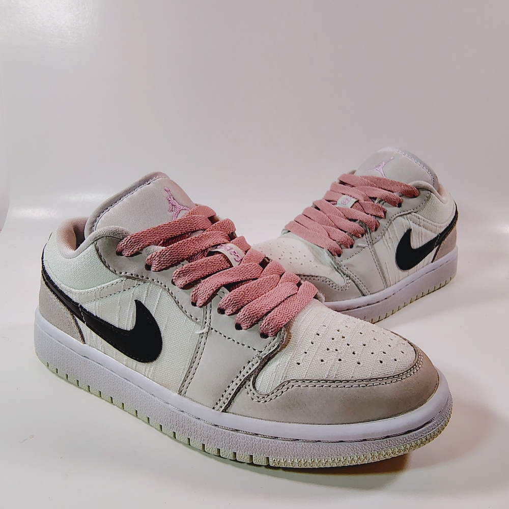 Women's Nike Air Jordan 1 Low SE In Barely Green